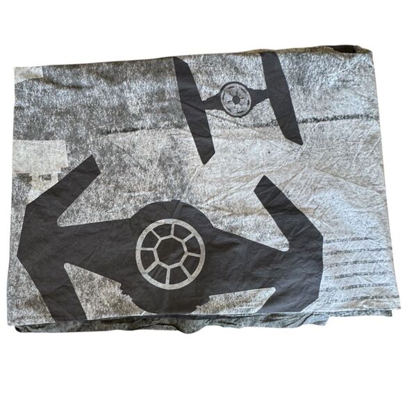 Pottery Barn Teen Star Wars™ Space Chase Cotton Percale Duvet Cover Twin/Twin XL - Picture 1 of 12